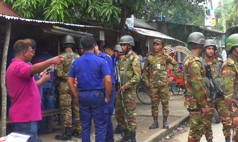 চা খাচ্ছিলেন নাজমুল, ‘ফিল্মি স্টাইলে’ বাইকে এসে প্রকাশ্যে হত্যা