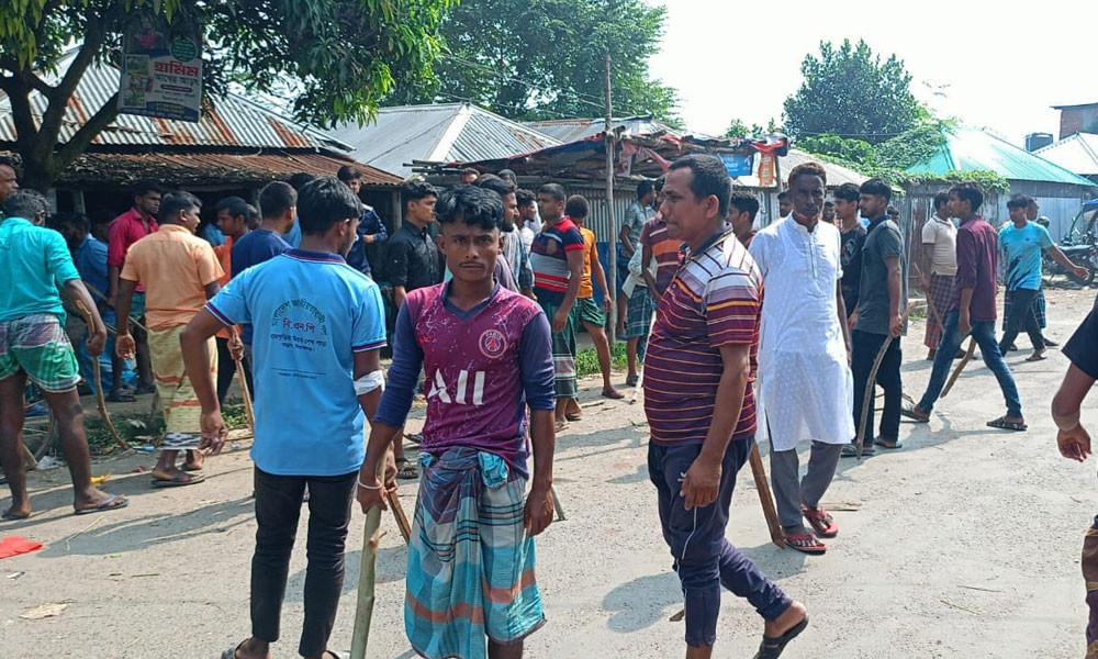 সিরাজগঞ্জে বিএনপির দুই পক্ষের সংঘর্ষ, আহত ১৩