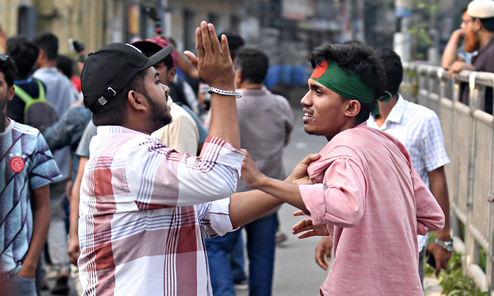 মিরপুরে সাকিব ভক্তদের ওপর অতর্কিত হামলা