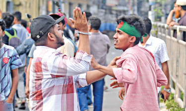 মিরপুরে বিক্ষোভ হামলার শিকার সাকিবভক্তরা