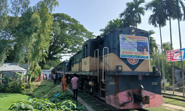 সা‌ড়ে ৪ বছর পর চালু হ‌লো রমনা লোকাল ট্রেন