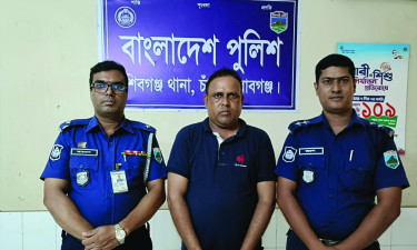 ছয় বছর লুকিয়ে ছিলেন সিকিউরিটি গার্ড বেশে, অতঃপর...