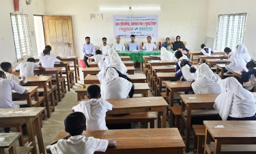 রাঙ্গাবালীতে পলিথিন বর্জনে বসুন্ধরা শুভসংঘের রচনা প্রতিযোগিতা