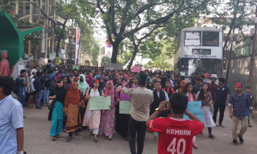 উপাচার্যের সঙ্গে আলোচনা প্রত্যাখ্যান করেছেন জবির আন্দোলনরত শিক্ষার্থীরা