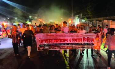 আন্দোলনকারীকে হত্যা মামলার আসামি, প্রতিবাদে মশাল মিছিল