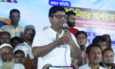 ‘ফ্যাসিস্ট হাসিনার এক পকেটে ছিল পুলিশ, অন্য পকেটে বিচারপতি’