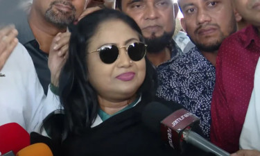 দেশে ফিরে বেবী নাজনিন, ‘শিল্পীরা দলমতের ঊর্ধ্বে থাকবেন, তাঁরা সবার’