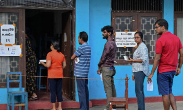 শ্রীলঙ্কায় সংসদ নির্বাচনের ভোটগ্রহণ চলছে