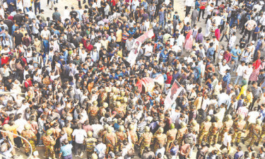 কলেজ ‘শাটডাউন’ ঘোষণা, আজ ফের অবরোধ