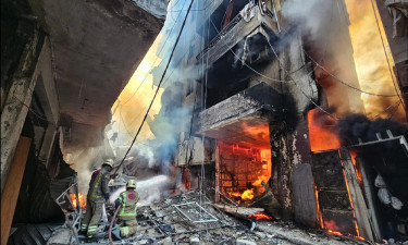 বৈরুতে ইসরায়েলের ব্যাপক হামলায় ভবন ধ্বংস, নিহত অন্তত ১১