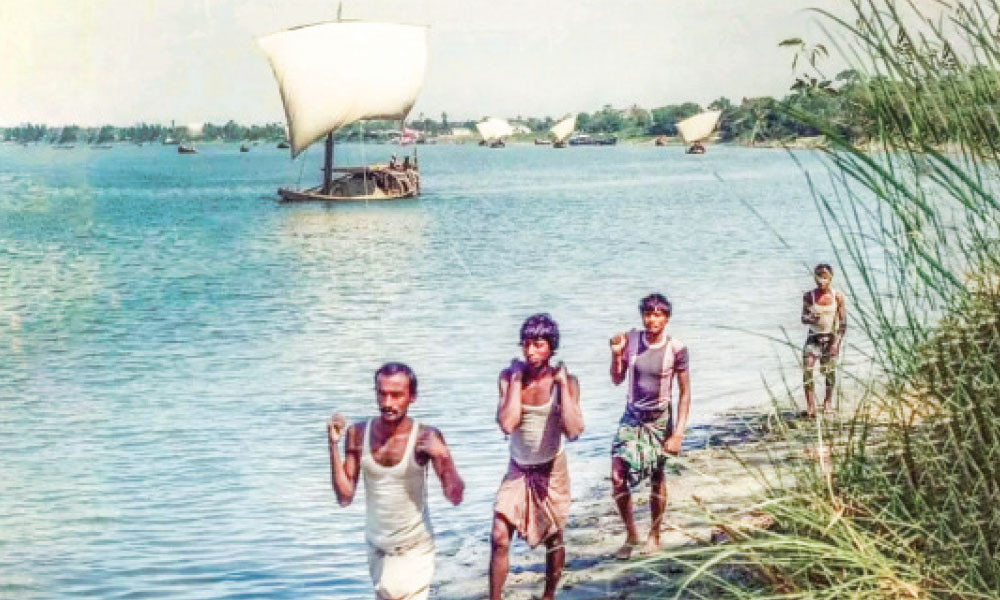 গুণ টানা নৌকা