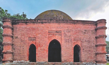 বাগেরহাটে নারীর ঐতিহাসিক মসজিদ