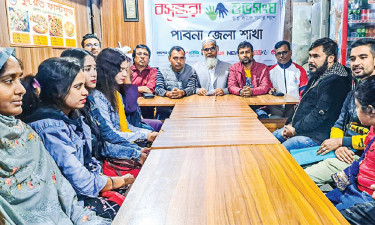 ‘শহীদ-আহত পরিবারের পাশে থেকে দৃষ্টান্ত স্থাপন বসুন্ধরা শুভসংঘের’