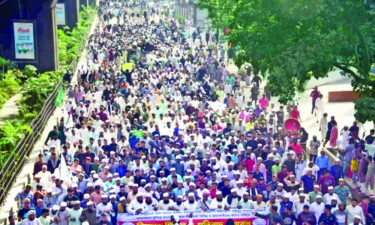 ইসকন নিষিদ্ধের দাবিতে সারা দেশে বিক্ষোভ