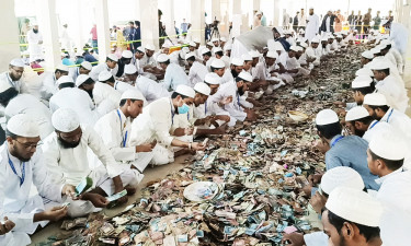 যে কারণে পাগলা মসজিদে দান করেন ভক্তরা