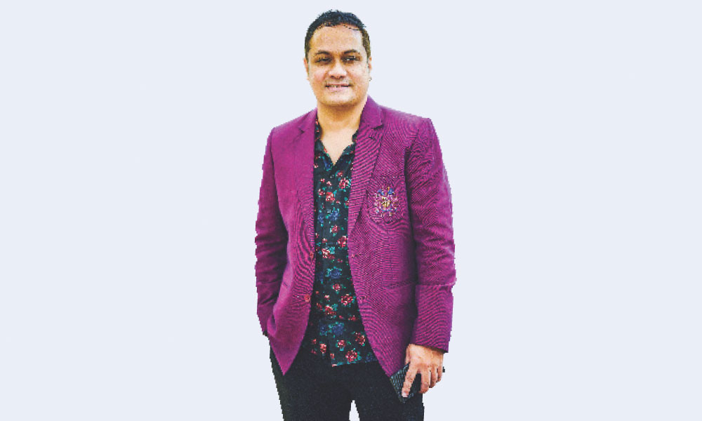 মায়ের উৎসাহেই গানে ফেরা