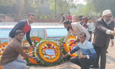 বীরশ্রেষ্ঠ মহিউদ্দীন জাহাঙ্গীরের সমাধিতে বসুন্ধরা শুভসংঘের শ্রদ্ধাঞ্জলি