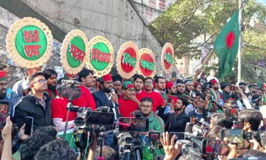 বিজয় দিবস : রাজধানীতে ছাত্রশিবিরের বর্ণাঢ্য শোভাযাত্রা