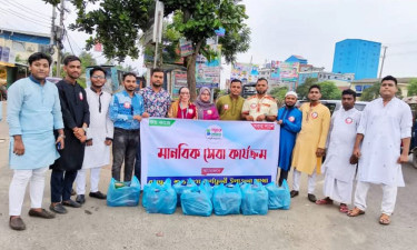 অসহায় ৩০ জন মানুষ পেলেন শুভসংঘের খাদ্য সহায়তা