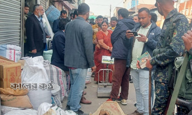 গোপালগঞ্জে ৫৬৩ কেজি পলিথিন জব্দ, ৫ ব্যবসায়ীকে জরিমানা