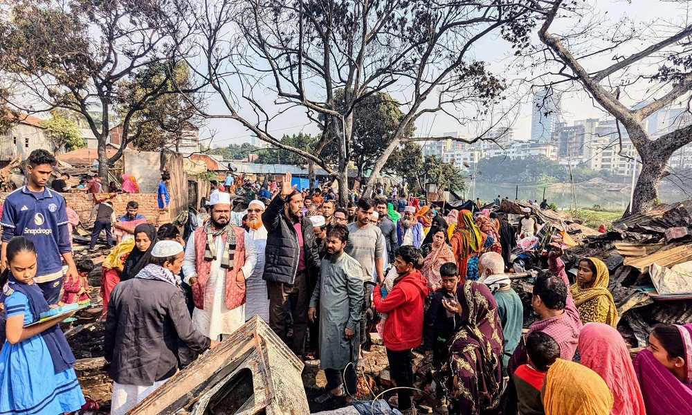 ‘বস্তির অগ্নিকাণ্ড দুর্ঘটনা নয়, সব ছিল রহস্যজনক’