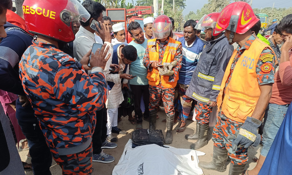 কালীগঞ্জে ট্রলিচাপায় অটোরিকশার দুই যাত্রী নিহত