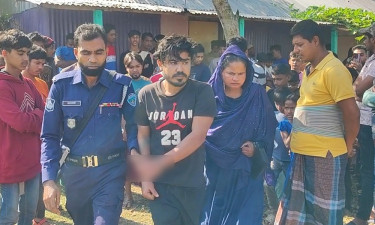 নারীকে পুড়িয়ে ‘তাপ নিচ্ছিলেন’ যুবলীগ নেতার ছেলে