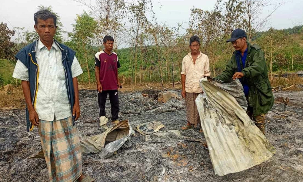 ত্রিপুরা সম্প্রদায়ের ১৬ ঘরে আগুন দিল দুর্বৃত্তরা