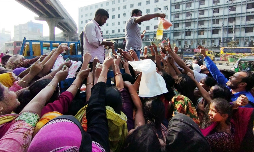 মূল্যস্ফীতির চাপে কেঁদেছে ভোক্তা