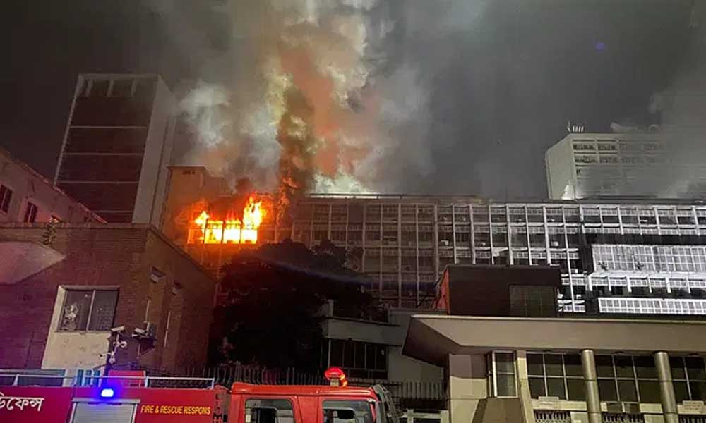 সচিবালয়ে আগুন : ৫ মন্ত্রণালয়ের কার্য পরিচালনা হবে যেসব ভবনে