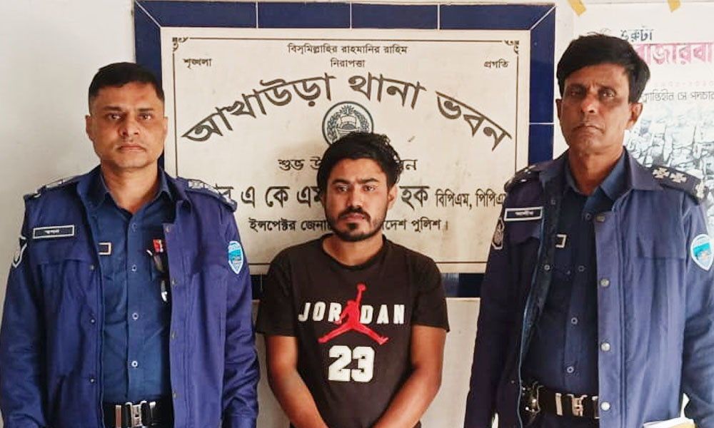 নারীকে পুড়িয়ে হত্যা : ছেলের হাতে খুনের শঙ্কায় ছিলেন বাবাও