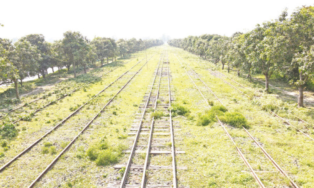 অযত্নে পরিত্যক্ত ৭১৩ কোটির রেলপথ