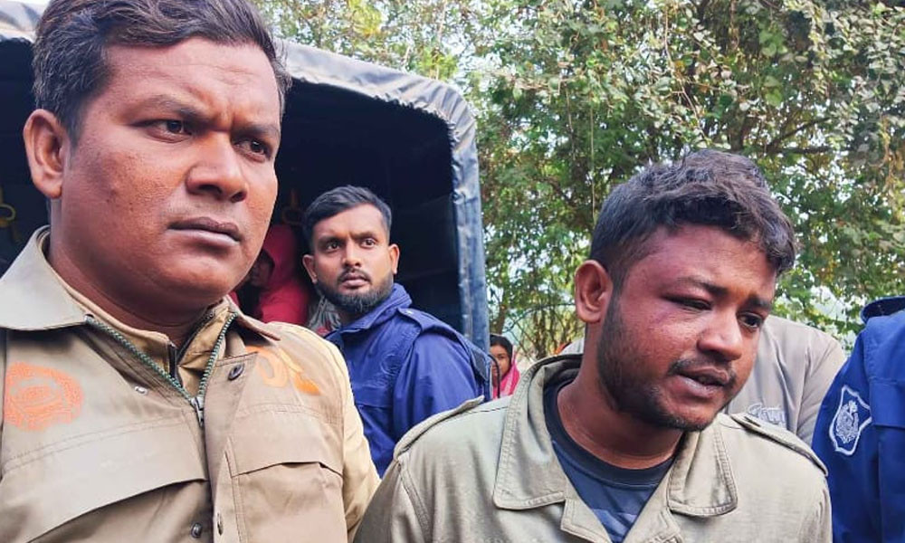 লোহাগড়ায় কিশোর ভ্যানচালককে শ্বাসরোধে হত্যা, অভিযুক্ত আটক