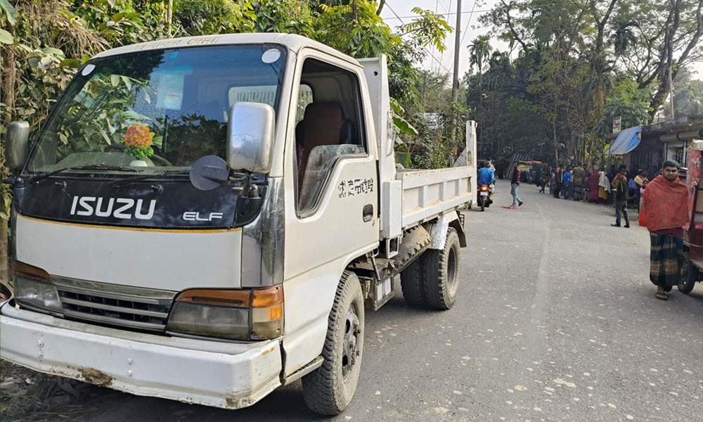 লক্ষ্মীপুরে পিকআপচাপায় শিশুর মৃত্যু