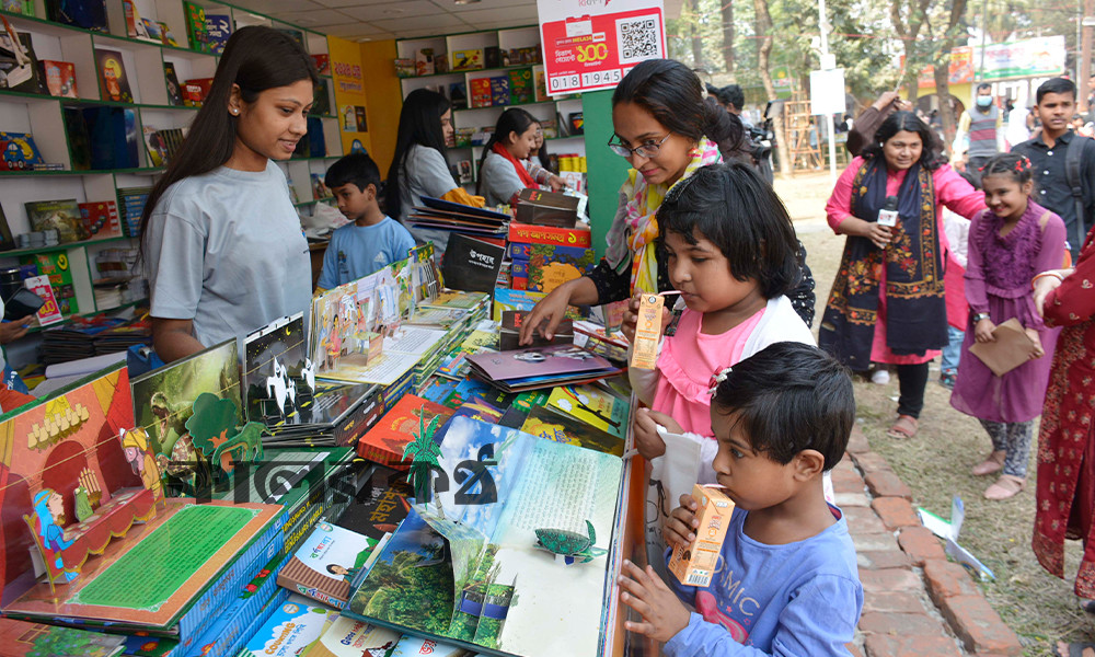 একুশে বইমেলা : প্যাভিলিয়ন পাচ্ছেন না আ. লীগের ‘সুবিধাভোগী’ প্রকাশকরা