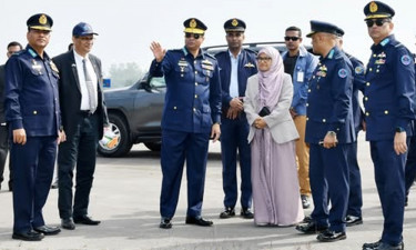 বিমানবাহিনী প্রধানের বগুড়া রানওয়ে পরিদর্শন ও শীতবস্ত্র বিতরণ