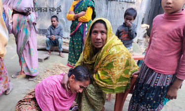 বালুর ট্রলির ধাক্কায় প্রাণ গেল বৃদ্ধার