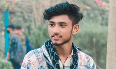 বন্ধুদের সঙ্গে ঘুরতে যাওয়ার পথে মোটরসাইকেল দুর্ঘটনায় প্রাণ গেল কিশোরের
