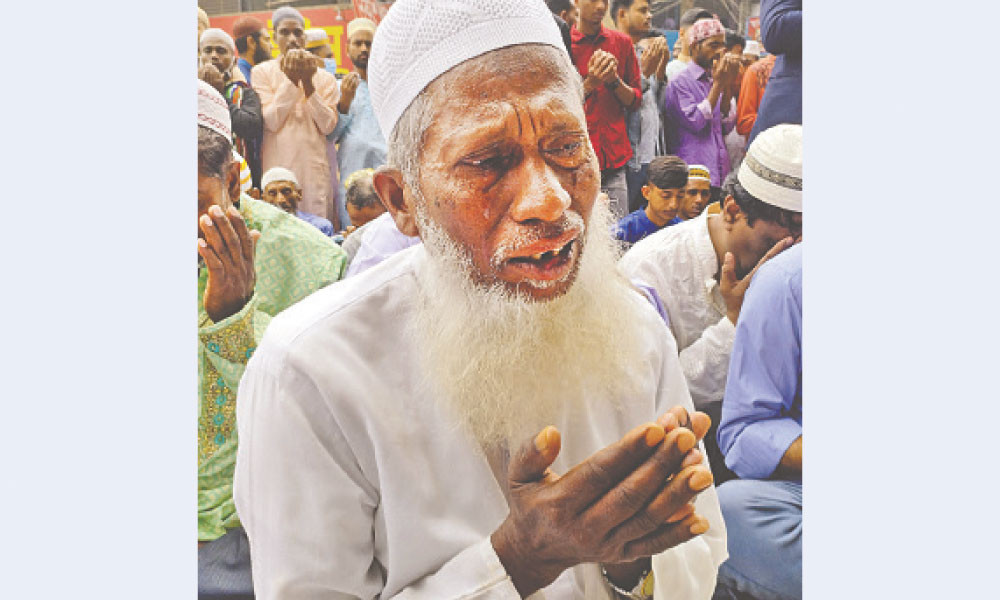 আখেরি মোনাজাতে ঐক্য শান্তি ও নিরাপত্তা কামনা