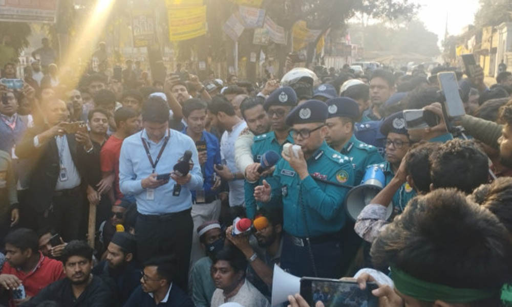গাজীপুরে শিক্ষার্থীদের ওপর হামলায় গ্রেপ্তার ১৬