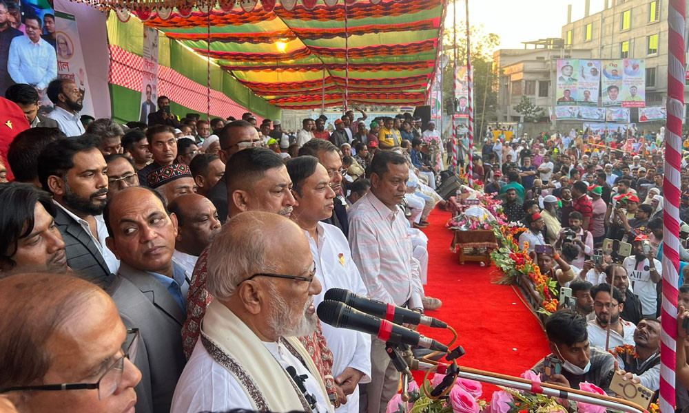 ছাত্র-জনতাকে হত্যা করে হুংকার দিচ্ছে ফ্যাসিস্ট হাসিনা : খন্দকার মোশাররফ