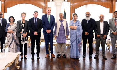 বাংলাদেশের সংস্কার কর্মসূচির প্রতি সমর্থন পুনর্ব্যক্ত করল বিশ্বব্যাংক