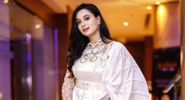 চুপিসারে চমকে দিলেন সাবিলা নূর!