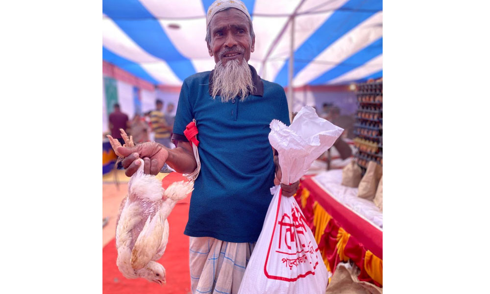 চট্টগ্রামে এক টাকায় মিলছে মাছ-মুরগিসহ রোজার বাজার