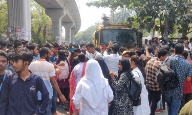 ধর্ষণ-নির্যাতনের প্রতিবাদে শাহবাগে ৩০ কলেজের শিক্ষার্থীরা