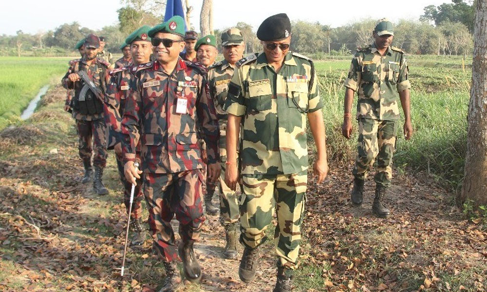 মহেশপুর সীমান্তে বিজিবি-বিএসএফের বৈঠক