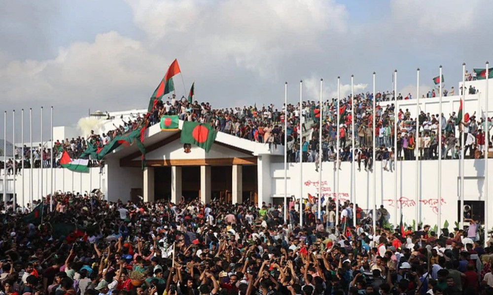 গণঅভ্যুত্থানে অংশ নেওয়া তরুণদের নিয়ে আরেকটি দল গঠনের ইঙ্গিত