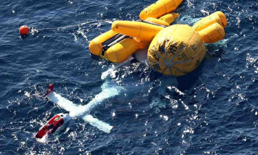 জাপানে সমুদ্রে মেডিক্যাল হেলিকপ্টার বিধ্বস্ত, নিহত ৩