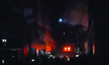 সাতকানিয়ায় ভয়াবহ আগুন, চার বাড়ি পুড়ে ছাই