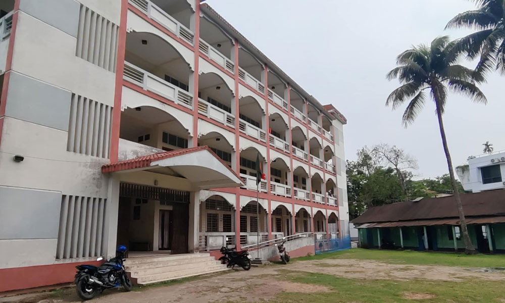 ঈশ্বরগঞ্জে এসএসসি পরীক্ষার কেন্দ্রসচিবসহ ৪ জনকে অব্যাহতি